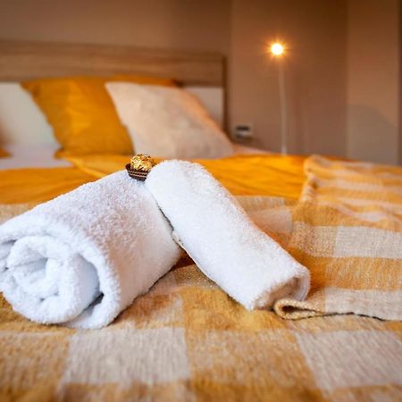 Room And Apartments Antea Ровінь Екстер'єр фото