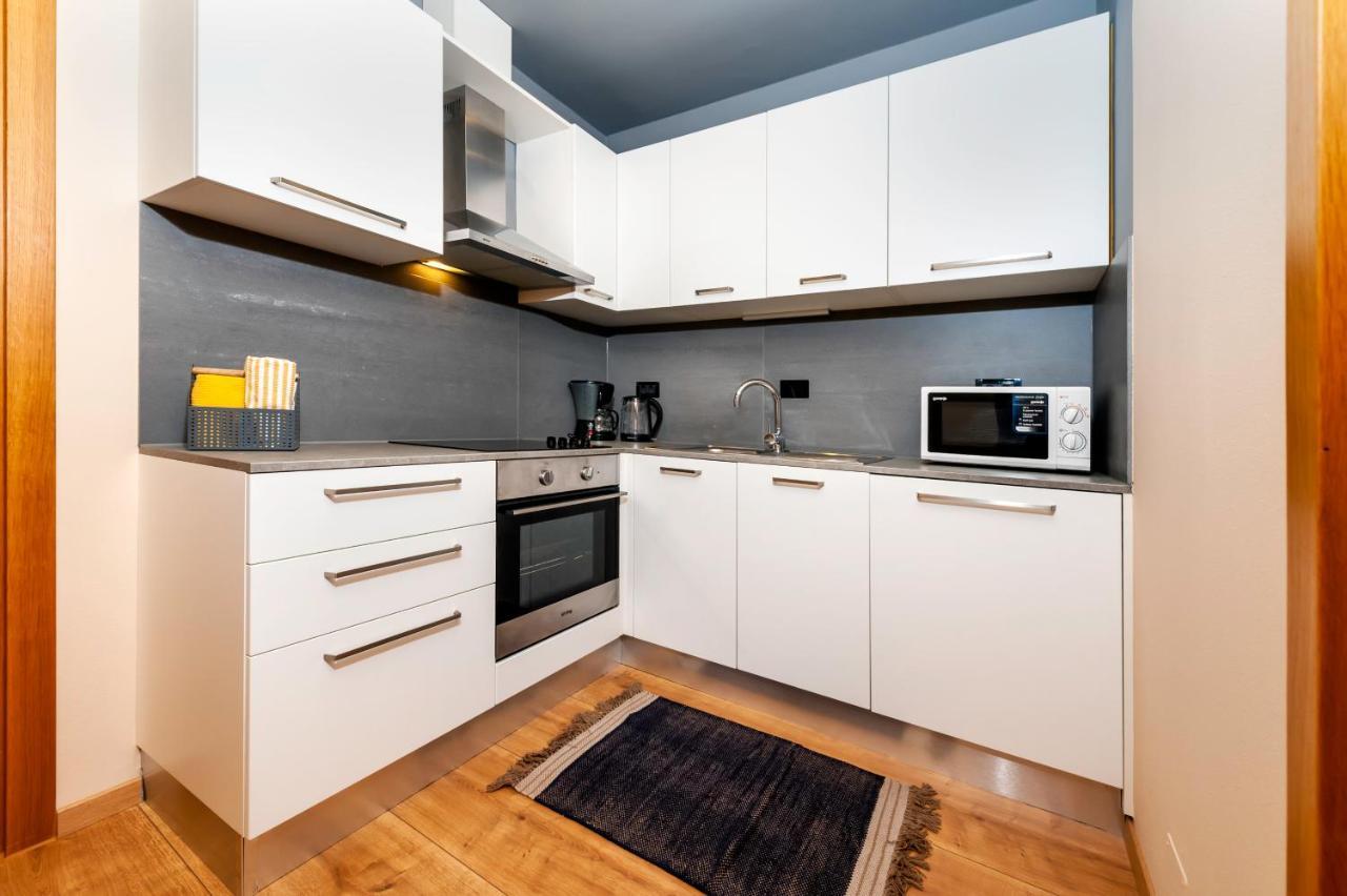 Room And Apartments Antea Ровінь Екстер'єр фото