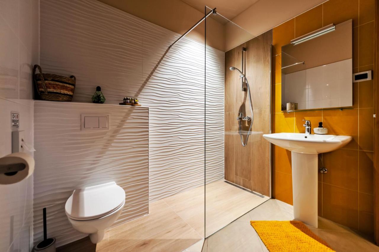Room And Apartments Antea Ровінь Екстер'єр фото