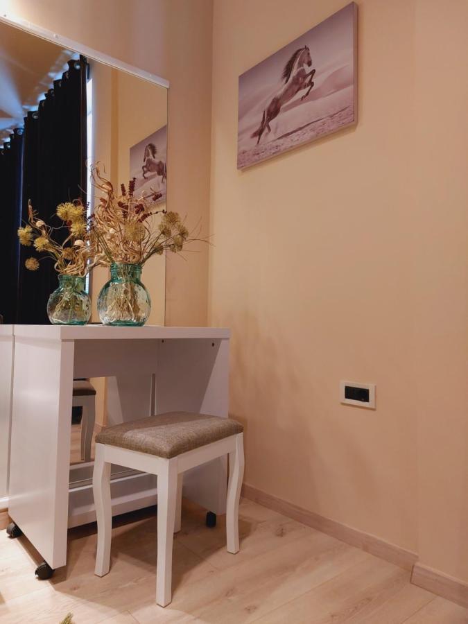 Room And Apartments Antea Ровінь Екстер'єр фото