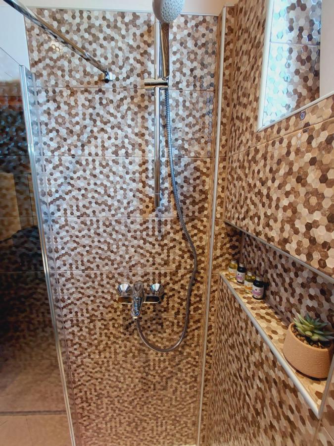Room And Apartments Antea Ровінь Екстер'єр фото