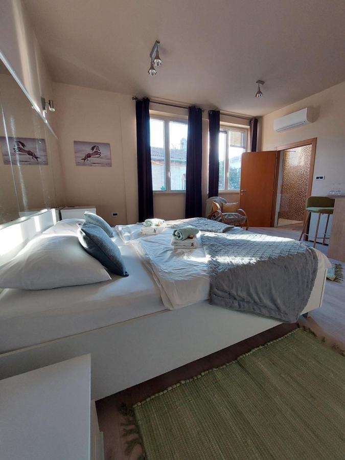 Room And Apartments Antea Ровінь Екстер'єр фото