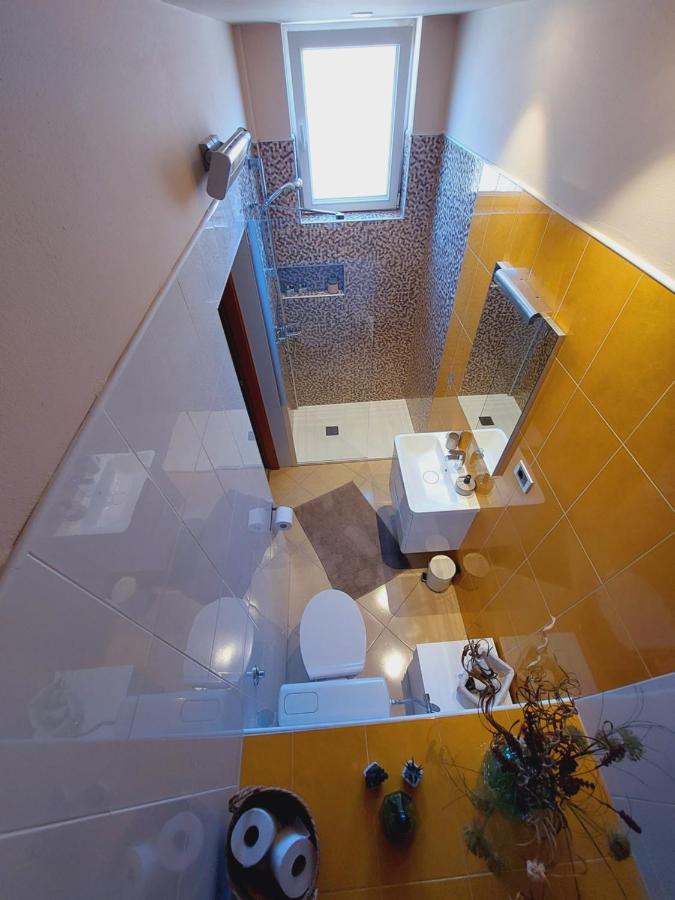 Room And Apartments Antea Ровінь Екстер'єр фото