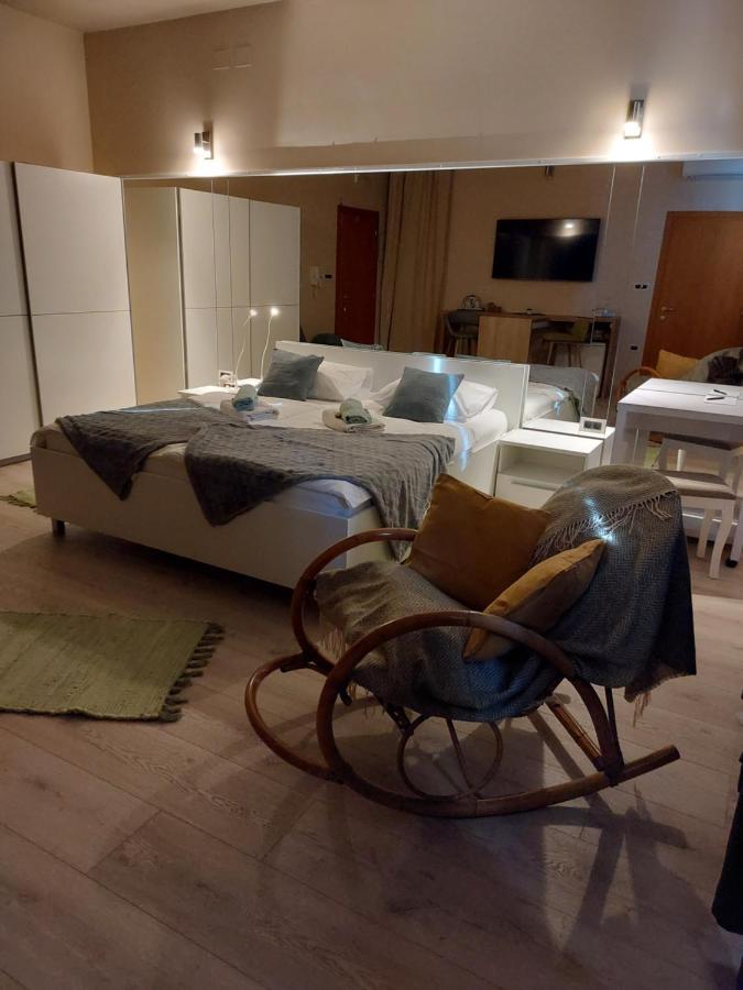 Room And Apartments Antea Ровінь Екстер'єр фото